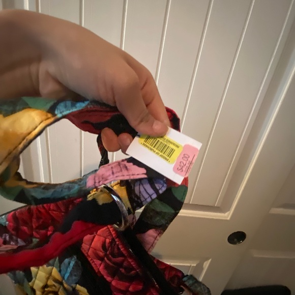 Vera Wang Bag - Picture 3 of 3